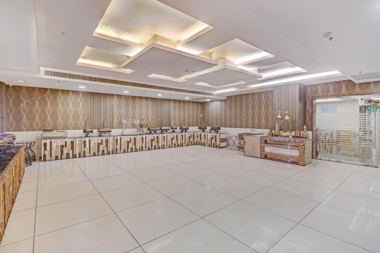 Oyo Townhouse 484 Sanskriti Hotel Delhi  Ngoại thất bức ảnh