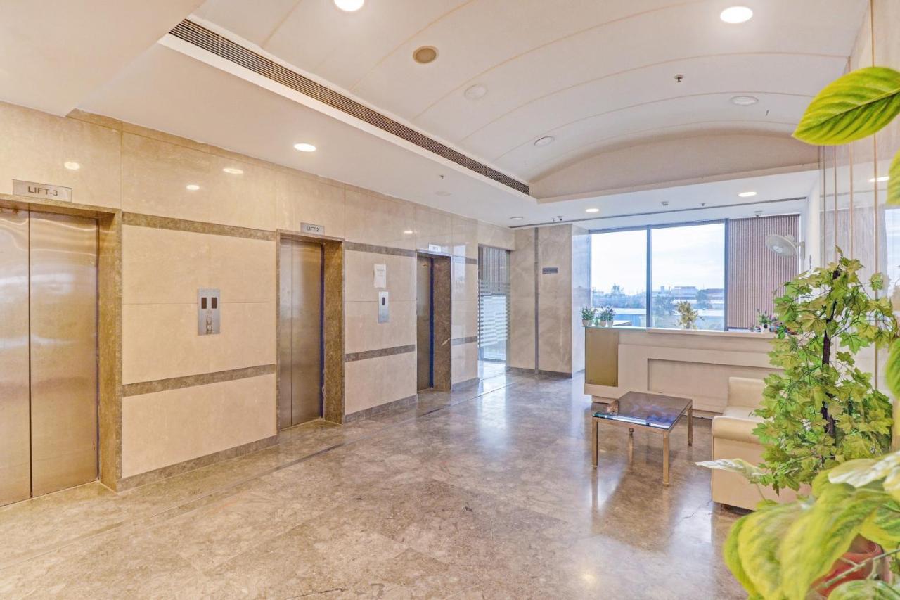 Oyo Townhouse 484 Sanskriti Hotel Delhi  Ngoại thất bức ảnh